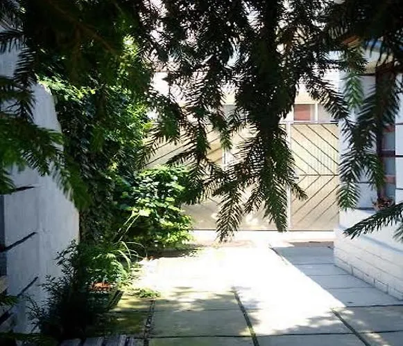 旅馆 世博寄宿家庭 *